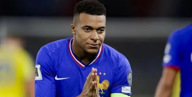 Mbappe là đầu tàu hàng công tuyển Pháp.