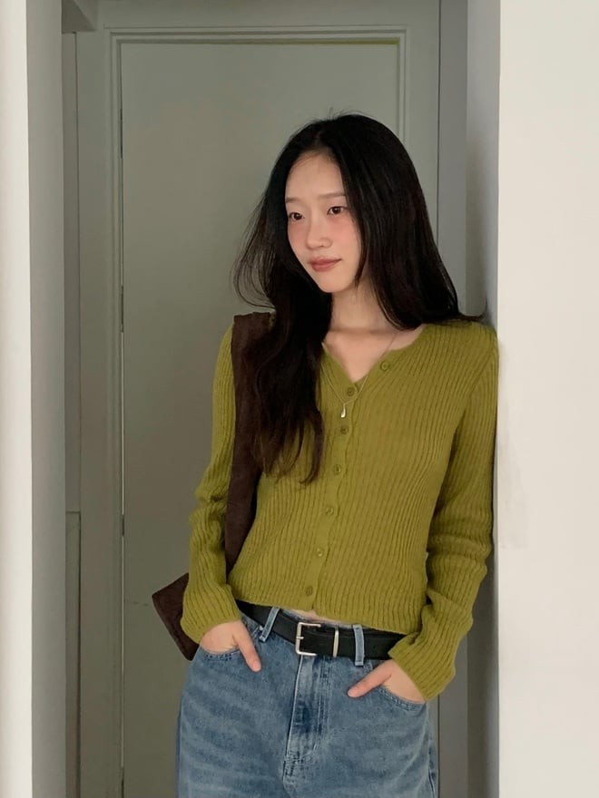 Đây là món đồ cơ bản nhưng lại cực kỳ hữu dụng trong những ngày đông không quá lạnh. 