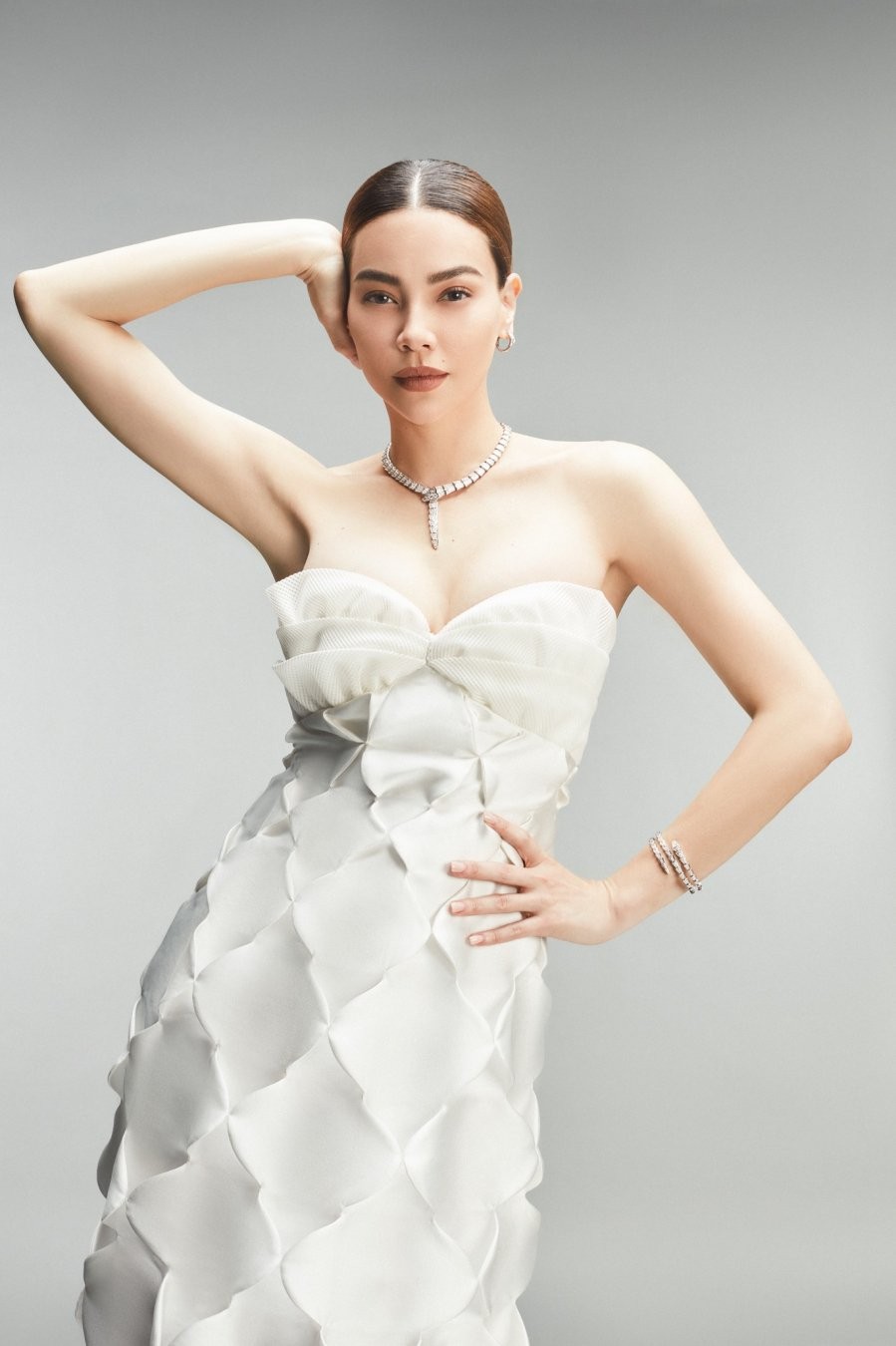 Cô hiện nay có chỗ đứng vững chắc trong giới showbiz