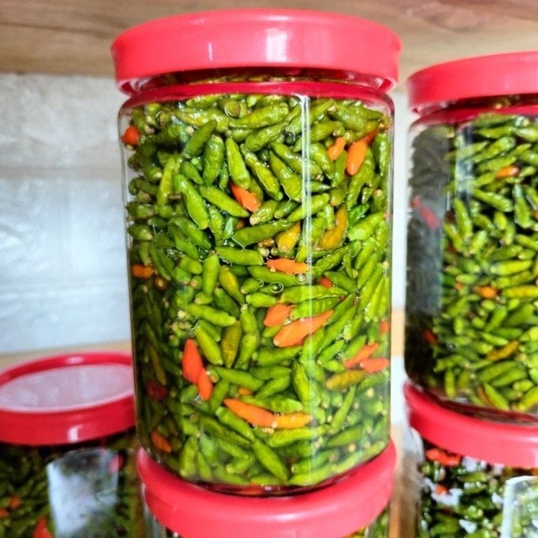 Ớt gió không chỉ đơn thuần là gia vị để tăng hương vị món ăn. Với nhiều người, nó trở thành đặc sản của Hà Giang, một món quà tinh tế khi ghé thăm vùng cao