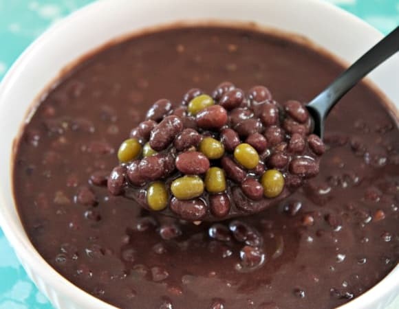 Ăn khi còn ấm, có thể thêm một chút đường nhưng nên giữ vị thanh đạm để tối ưu công dụng.