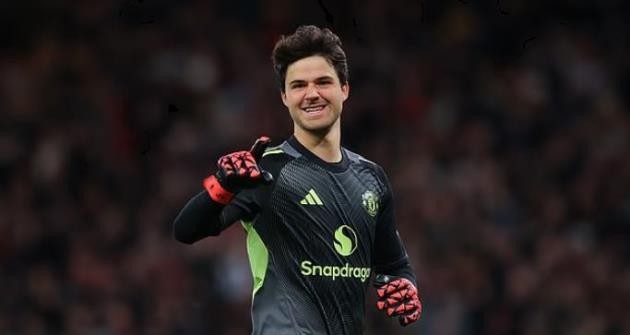 Senne Lammens được Sir Alex khen ngợi.