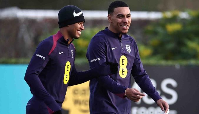 Không ai là chắc suất trong đội hình Tam sư.