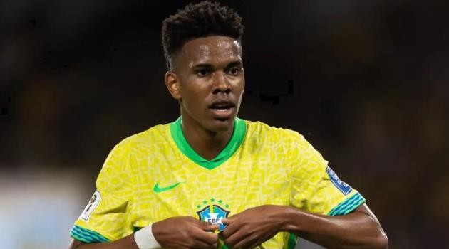 Estevao đang có phong độ tuyệt vời ở CLB lẫn ĐTQG.