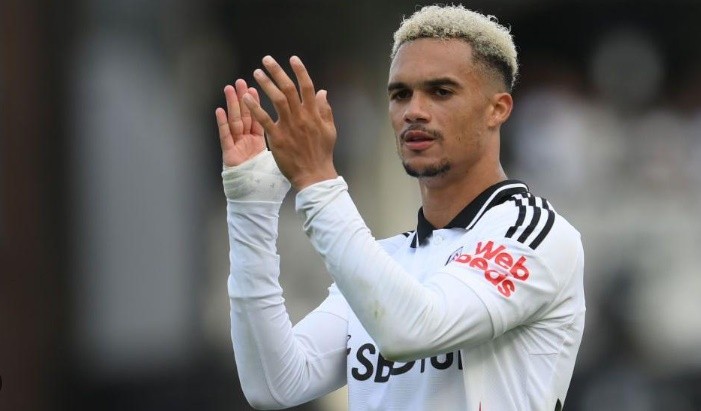 Antonee Robinson dính chấn thương nghiêm trọng.
