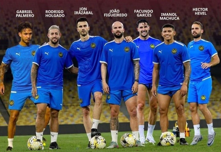 Bóng đá Malaysia tỏ ra thụ động trong vụ 7 cầu thủ nhập tịch trái phép.