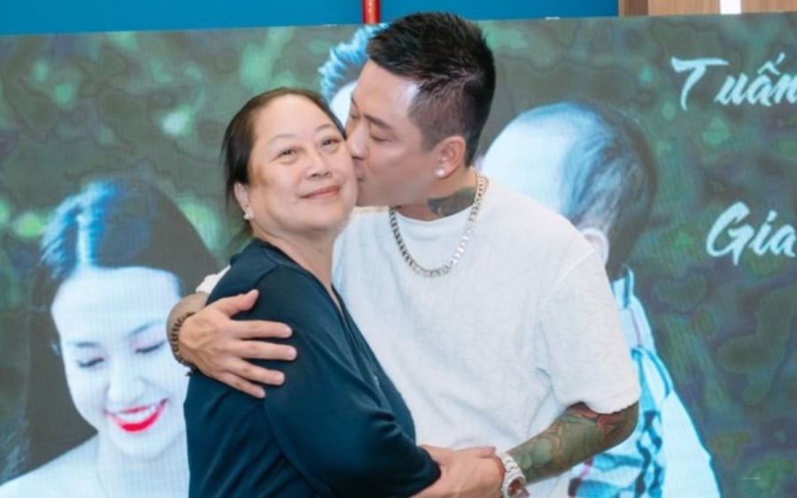Mẹ của Tuấn Hưng qua đời