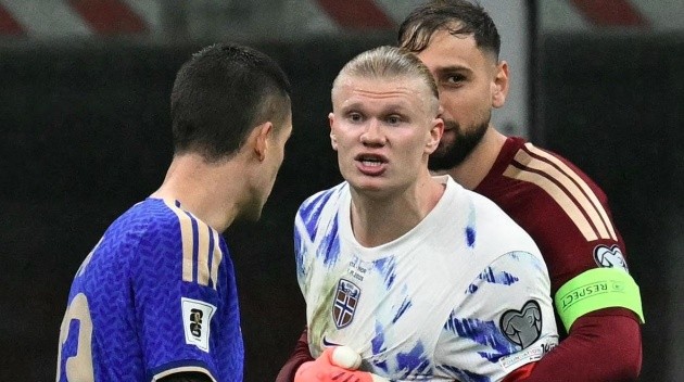 Pha nổi nóng của Haaland.