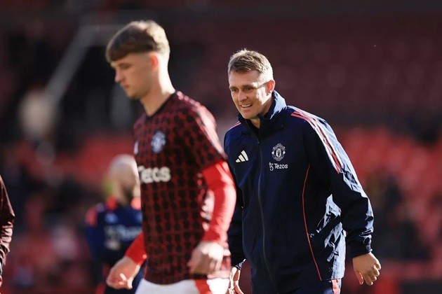 Các con của Fletcher đang nối bước cha.