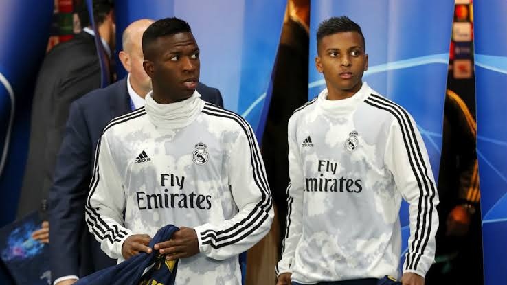 Rodrygo và Vinicius gần đây đang được liên kết với Chelsea. 