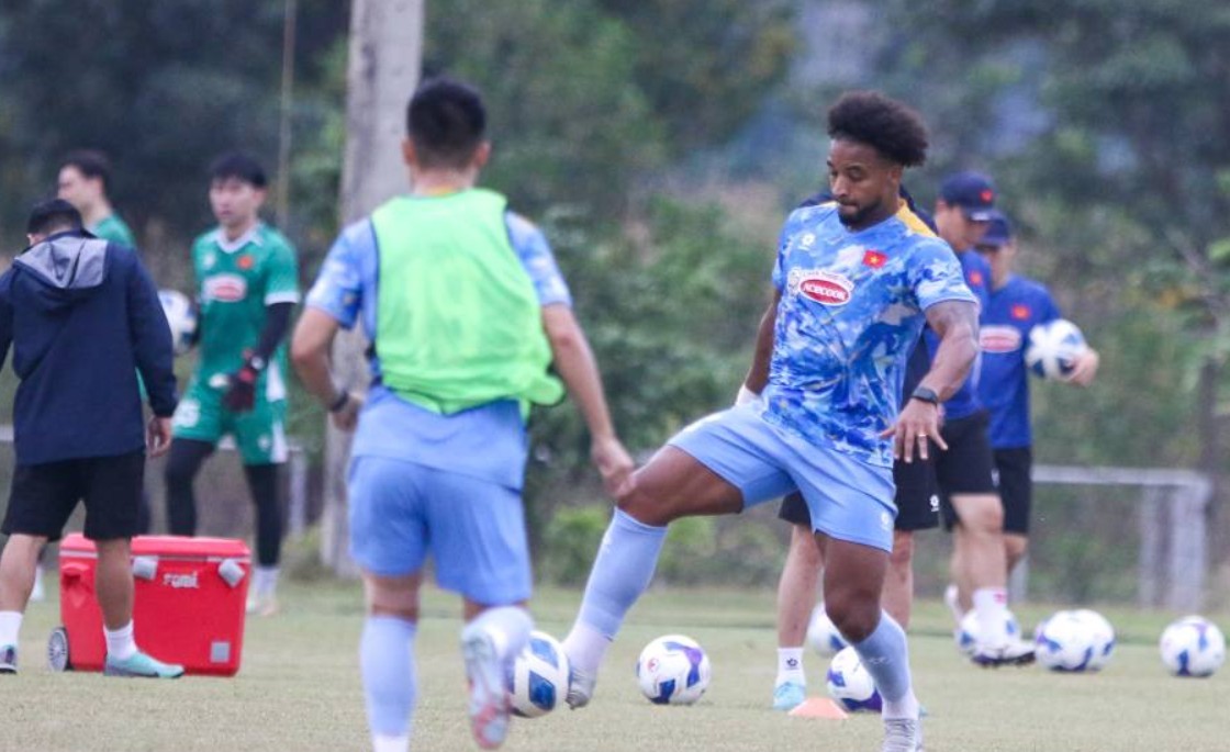 Nguyễn Xuân Son chưa chắc đá chính ở trận đấu với Lào.