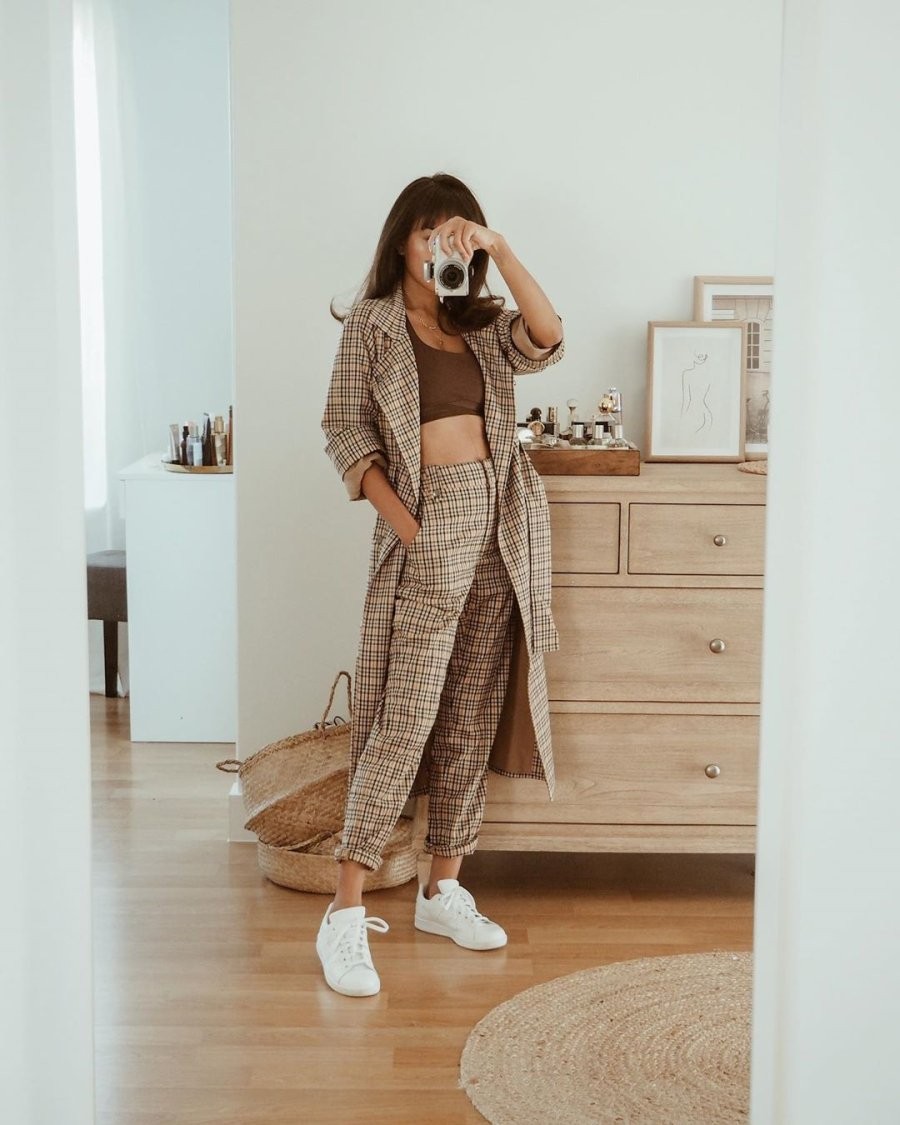 Việc thử phối đồ trước tại nhà cũng giúp bạn hình dung trang phục mỗi ngày