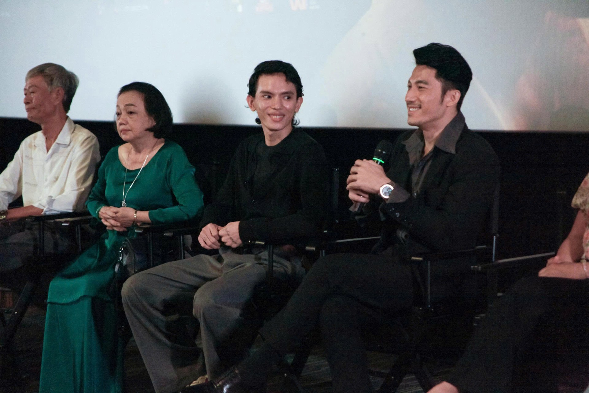 z7235782859962_40eefca7ace0560a3daa7129acfceea8