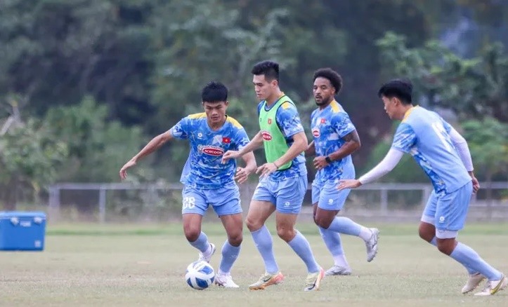 Việt Nam đã sẵn sàng cho cuộc chạm trán Lào.