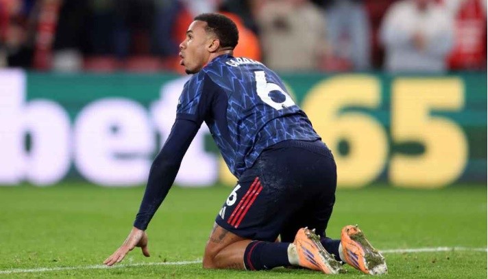 Chấn thương của Gabriel mang đến cơn đau đầu cho Arteta.