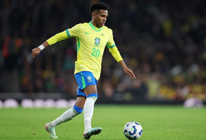 Estevao ghi dấu ấn trong trận hòa Tunisia.