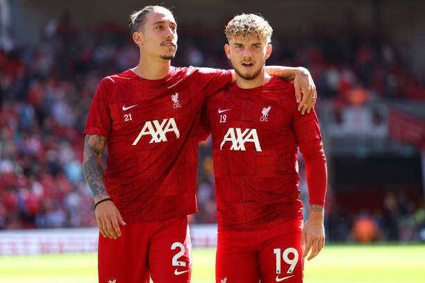 Harvey Elliott và Kostas Tsimikas đối diện viễn cảnh sớm quay về Liverpool.