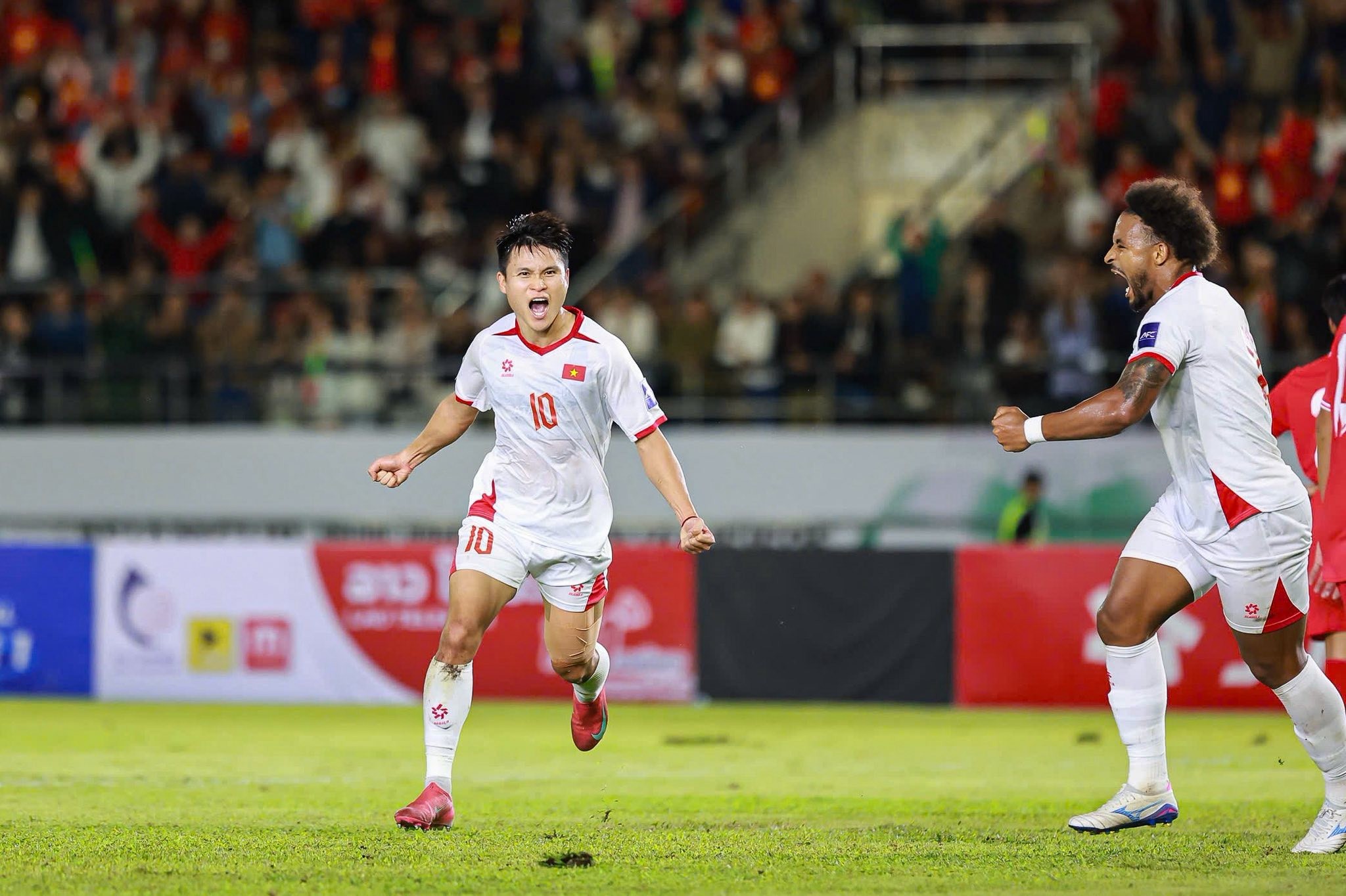 Phạm Tuấn Hải có pha lập công giải tỏa áp lực trong màu áo tuyển Việt Nam. Ảnh: Hà Nội FC.