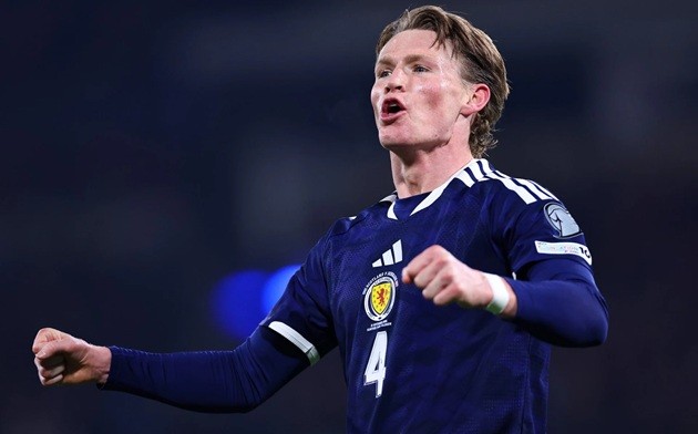  McTominay vừa lập chiến công cho Scotland.