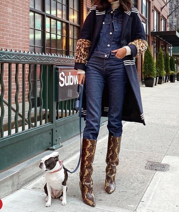 Sự kết hợp giữa chất liệu bò phóng khoáng và họa tiết da rắn ấn tượng sẽ tạo nên điểm nhấn độc đáo