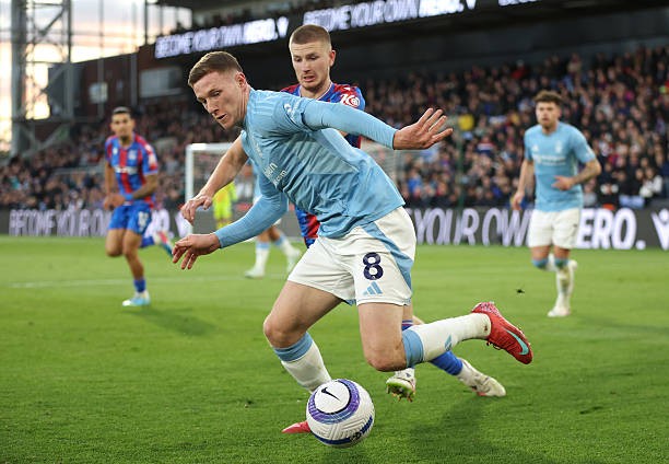 Anderson và Wharton đều nằm trong tầm ngắm của Chelsea. 