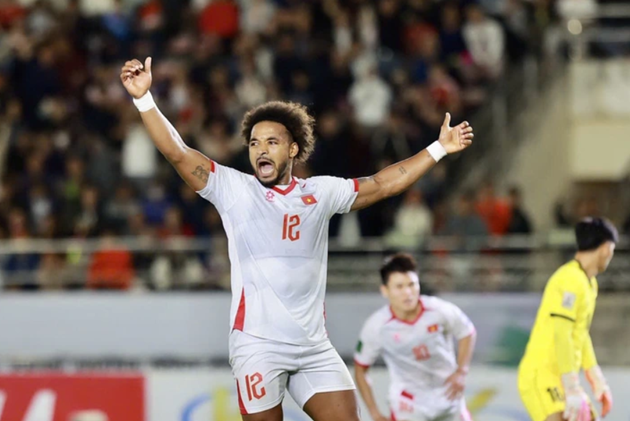 Xuân Son ghi bàn mở tỷ số cho ĐT Việt Nam trước Lào. Ảnh: Báo Tuổi trẻ