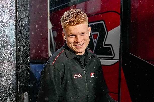 Bến đỗ nào đang chờ đợi Smit?