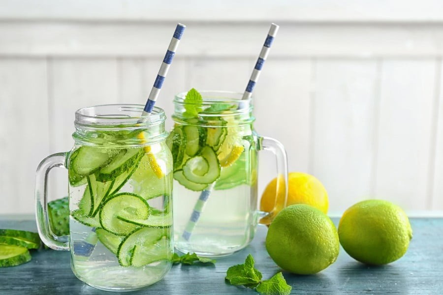 detox-nuoc-chanh-dua-leo-va-bac-ha