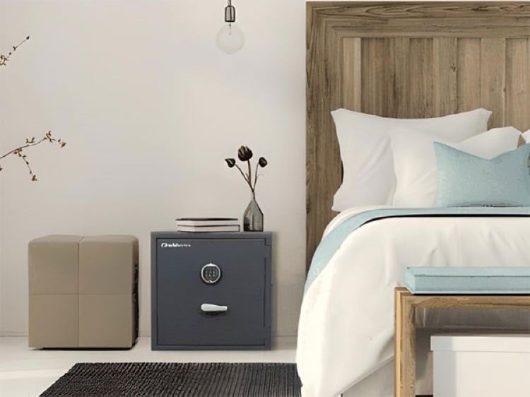 Két sắt nên để ở vị trí hướng Đông Nam để thu hút tài lộc. (Ảnh mnh họa)