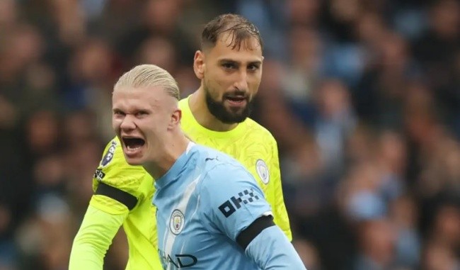 Haaland có mối quan hệ thân thiết với Donnarumma.