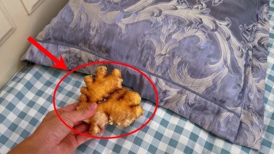 Đặt gừng dưới gối mang lại lợi ích trong việc cải thiện chất lượng giấc ngủ.