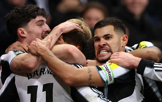 Newcastle cho thấy sự khó chịu trên sân nhà