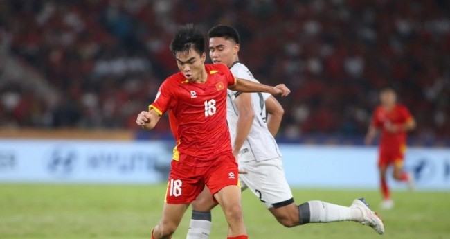 Công Phương có thể thay Văn Trường.