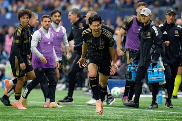 Son thắp lên hy vọng cho Los Angeles và cũng là người dập tắt nó.