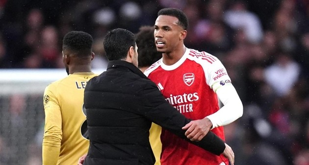 Arsenal mất Gabriel khoảng thời gian dài vì chấn thương.