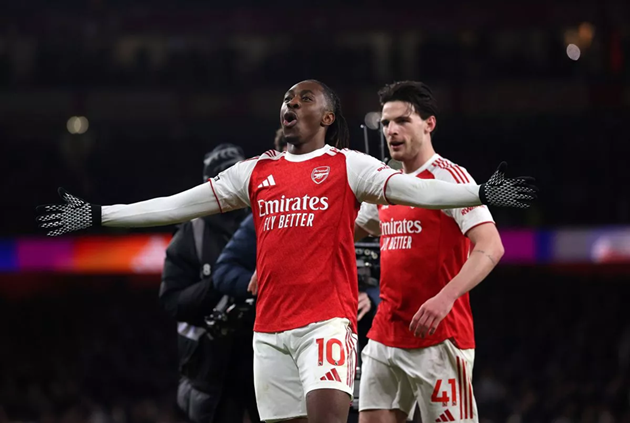 Eze có màn trình diễn xuất sắc cho Arsenal trước Tottenham.