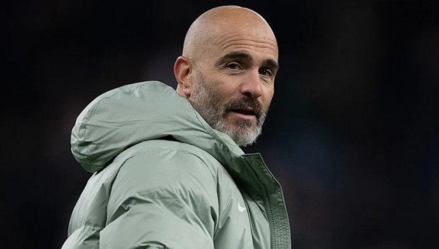 Enzo Maresca tự tin trước cuộc chạm trán Barcelona.