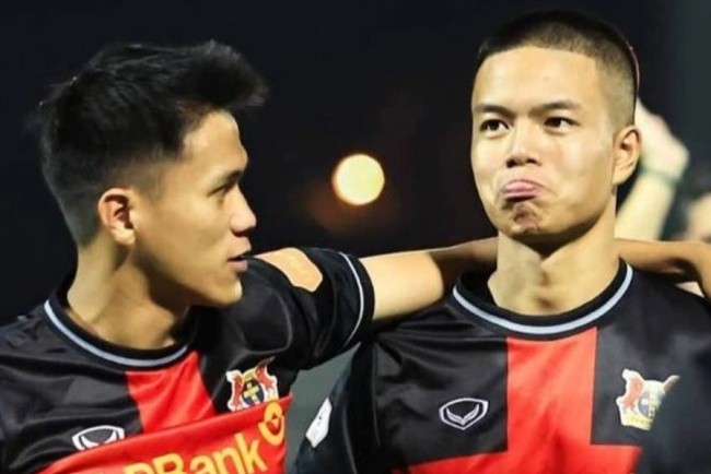 Thành Trung trong màu áo CLB Ninh Bình.