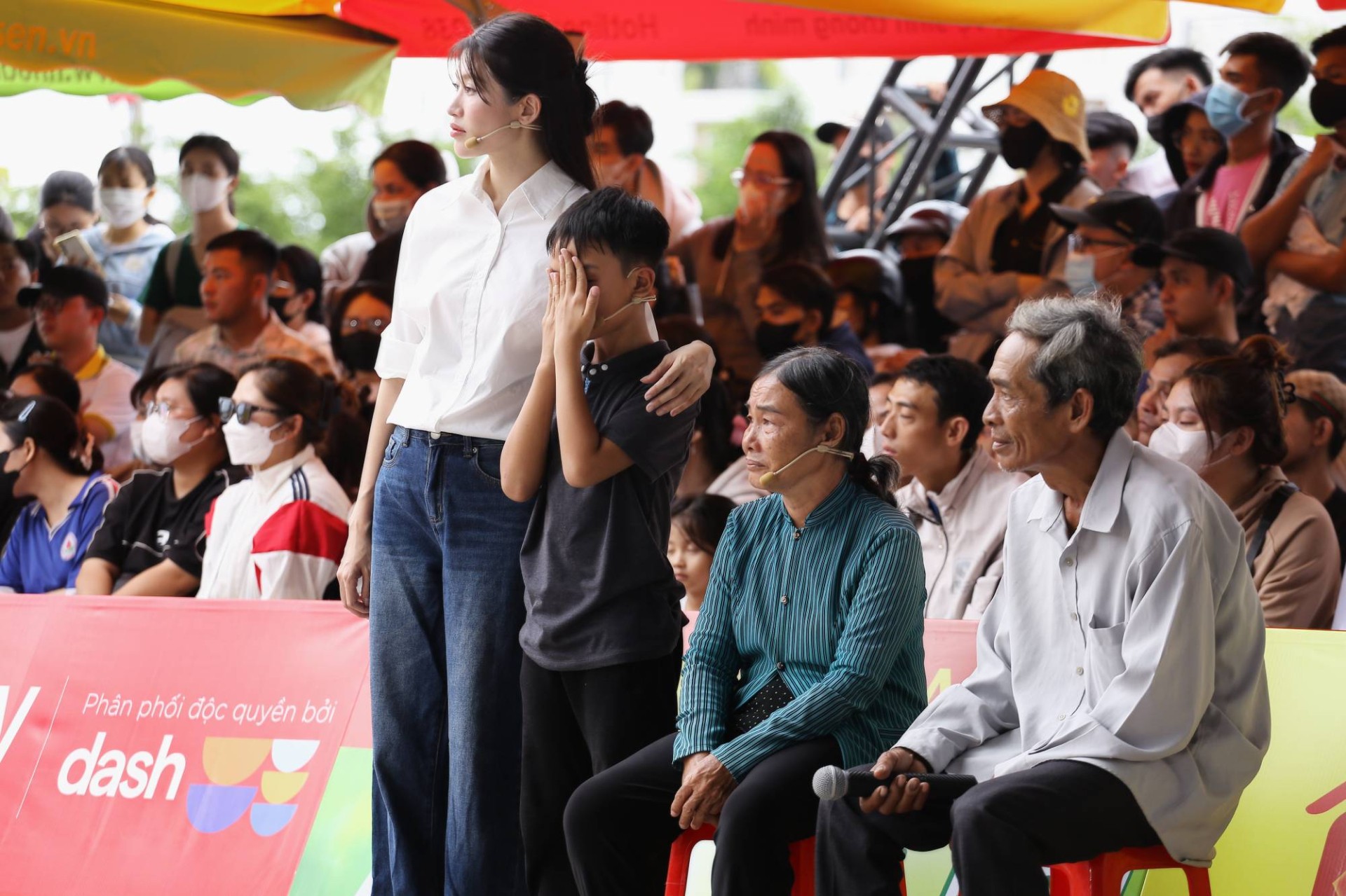 3–Gia đình em QUÁCH SƠN ĐẠT BẢO (1)