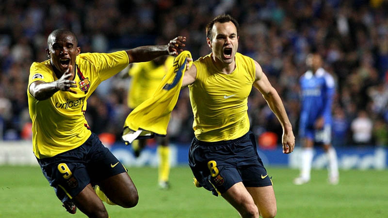 Chàng tiền vệ nhỏ con ghi bàn vào lưới Chelsea, đưa Barca vào trận chung kết UCL