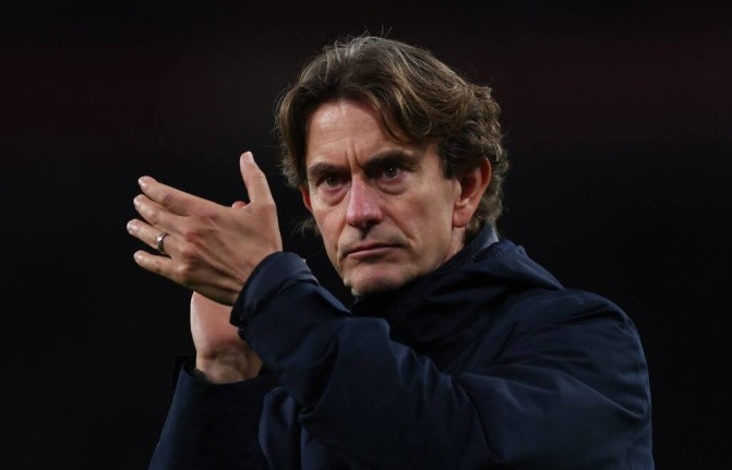 Frank thất bại toàn tập trước Arsenal.