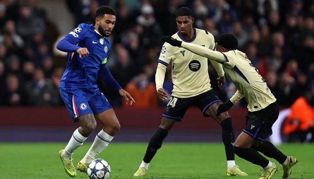 Chelsea khuất phục Barcelona tại Stamford Bridge.