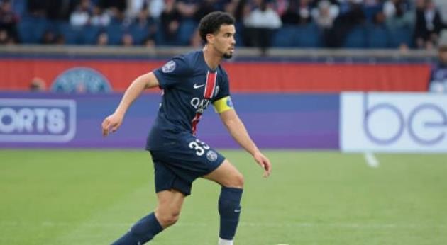  Warren Zaire-Emery chững chạc ở độ tuổi 19.