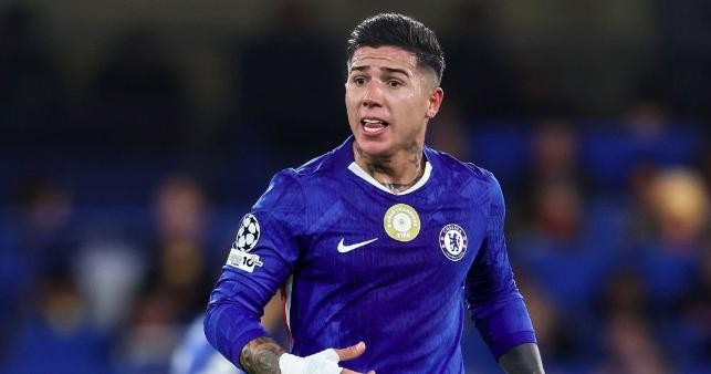 Fernandez chê chiến thuật Barca.