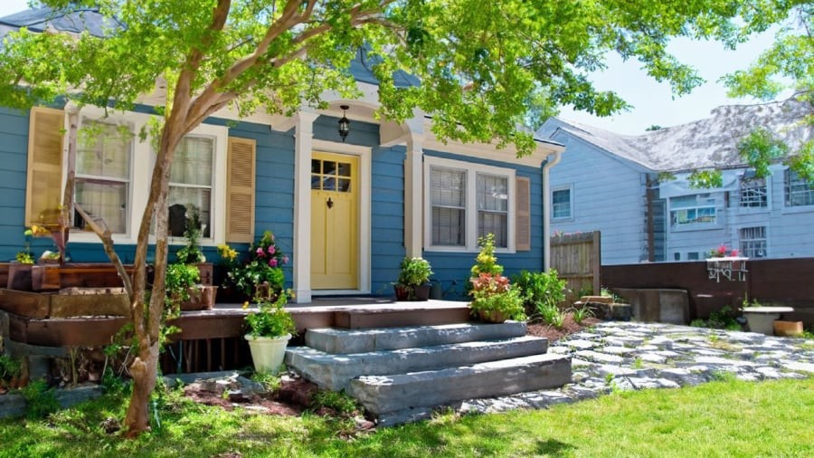 Những đồ vật đặt trước cửa giàu có