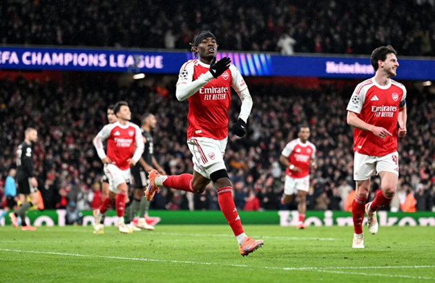 Madueke ghi bàn thắng quan trọng giúp Arsenal vượt lên dẫn trước Bayern.