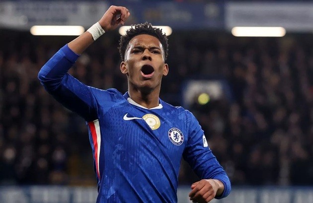  Estevao từng suýt đến Barca.