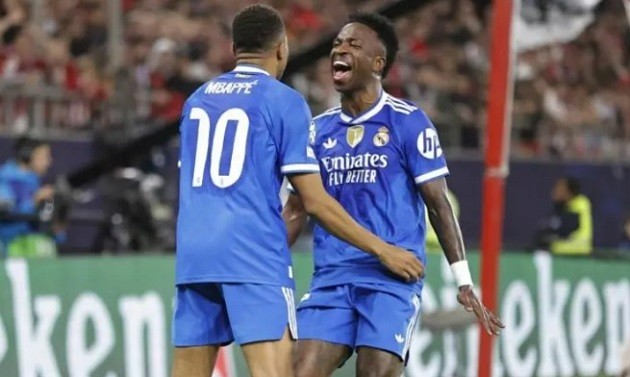 Real có chiến thắng đầy với nhiều vết gợn.