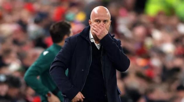 Slot đang gặp áp lực nặng nề.