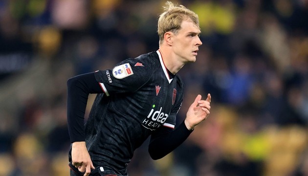 Toby Collyer dính chấn thương.